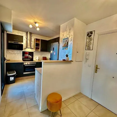 Apartament ⁂ 2 Pieces Centre-ville Avec Parking Cagnes-sur-Mer