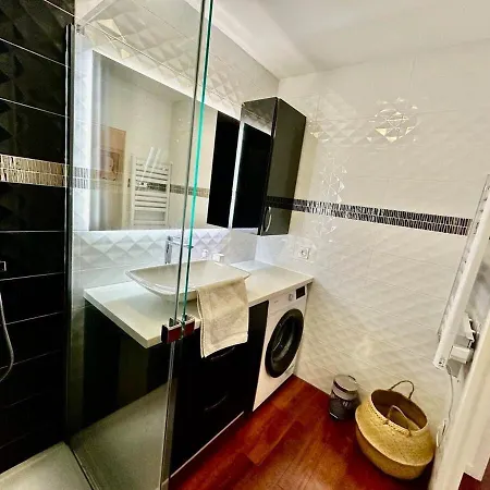 ⁂ 2 Pieces Centre-ville Avec Parking * Кань-сюр-Мер