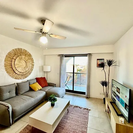 ⁂ 2 Pieces Centre-ville Avec Parking Кань-сюр-Мер